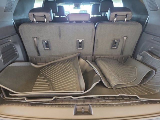 Used 2025 Chevrolet Traverse Z71 AWD/4WD image 12