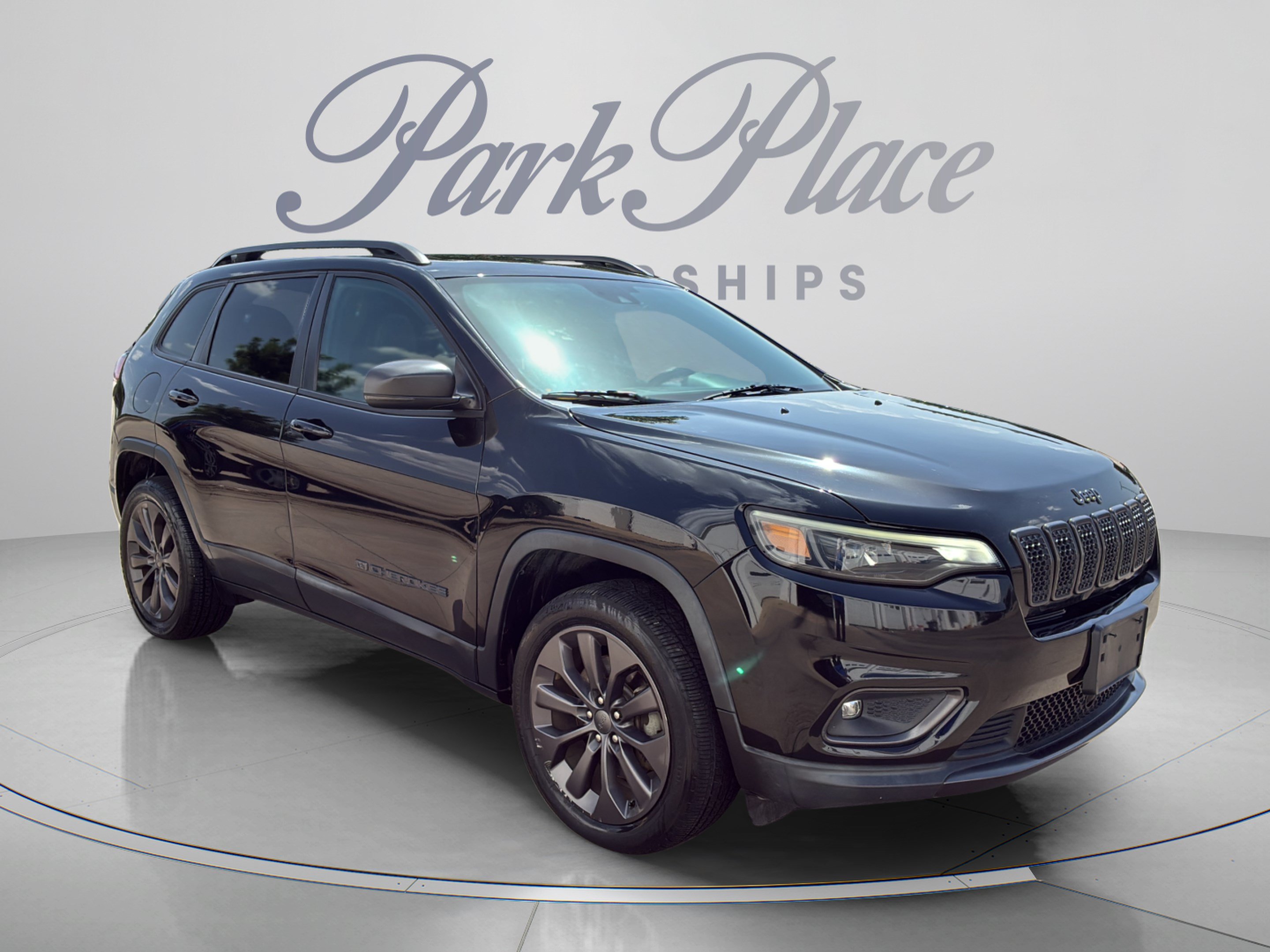 Used 2021 Jeep Cherokee Latitude Lux 80th Anniv w/ Quick Order Package 26U 80TH FWD image 8