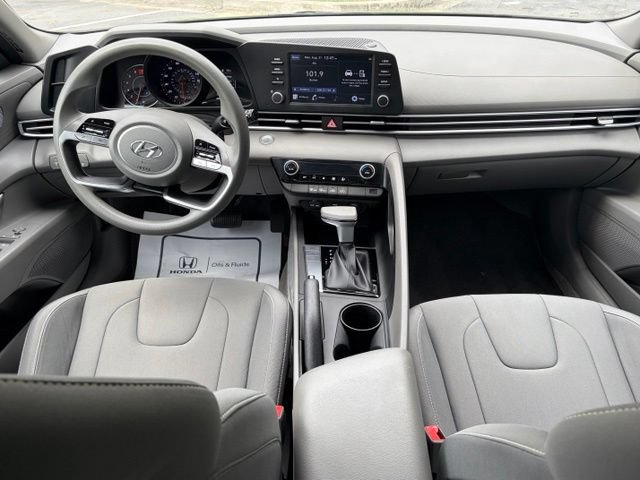 Used 2023 Hyundai Elantra SEL w/ Cargo Package FWD image 32