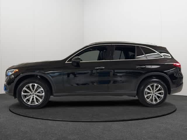 Certified 2026 Mercedes-Benz GLC 300 4MATIC image 3