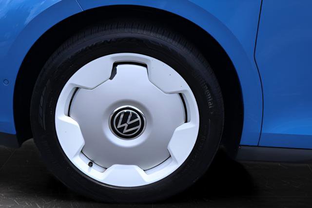 Certified 2025 Volkswagen ID. Buzz 1st Edition RWD image 10