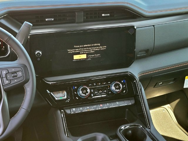 New 2026 GMC Sierra 2500 AT4 w/ AT4 Premium Plus Package AWD/4WD image 13
