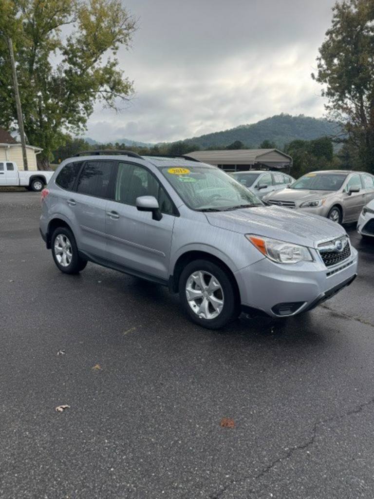 Used 2015 Subaru Forester 2.5i Premium w/ All-Weather Package AWD/4WD image 3