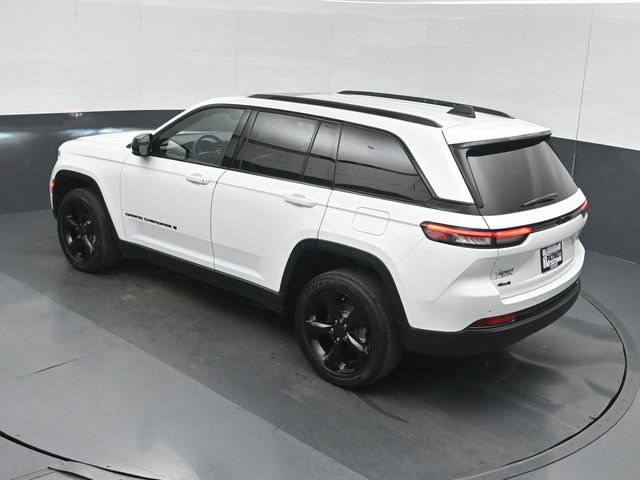 Used 2024 Jeep Grand Cherokee Altitude AWD/4WD image 49