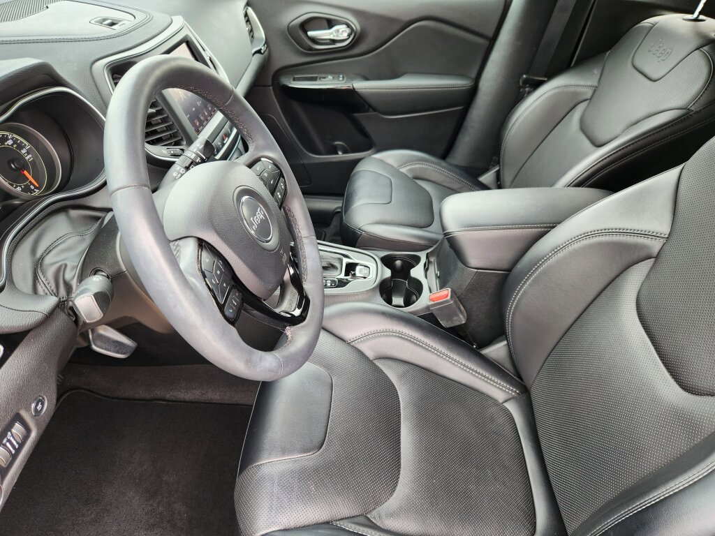 Certified 2023 Jeep Cherokee Altitude Lux image 8