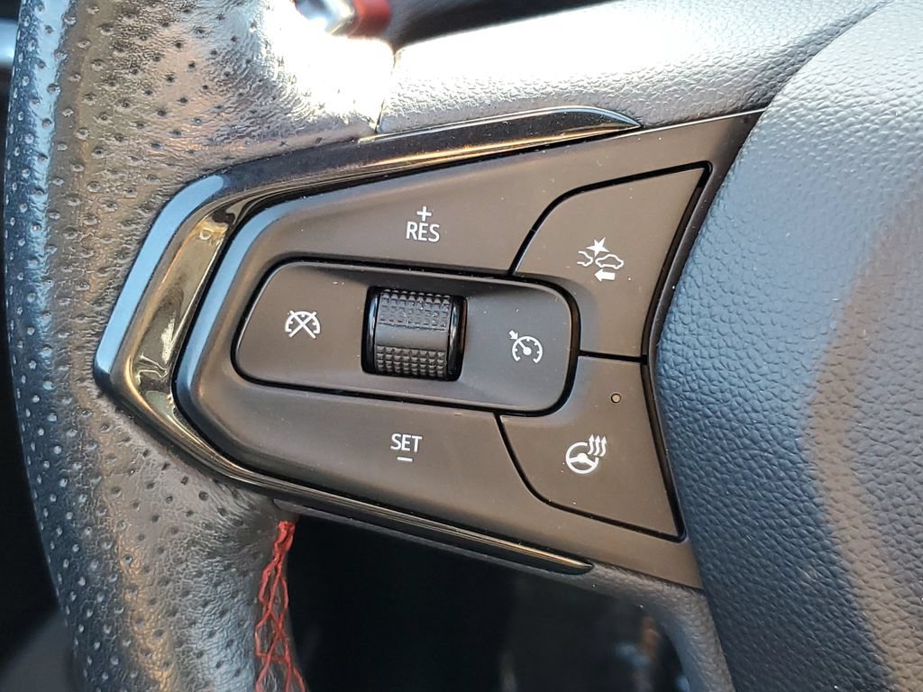 Used 2022 Chevrolet TrailBlazer RS w/ Sun and Liftgate Package FWD image 14