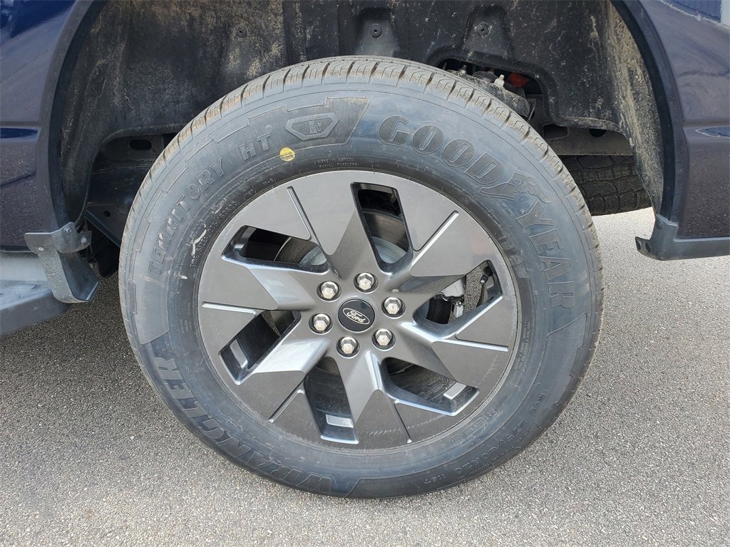 New 2025 Ford F150 Lightning Flash image 32