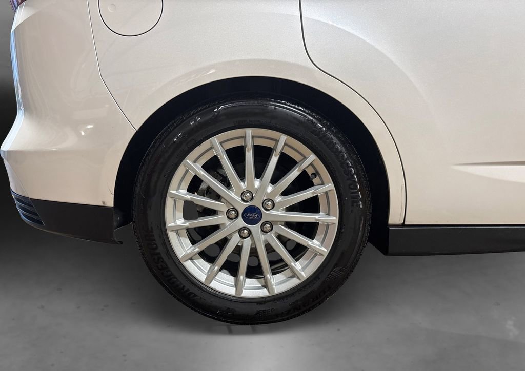 Used 2013 Ford C-MAX SEL FWD image 17