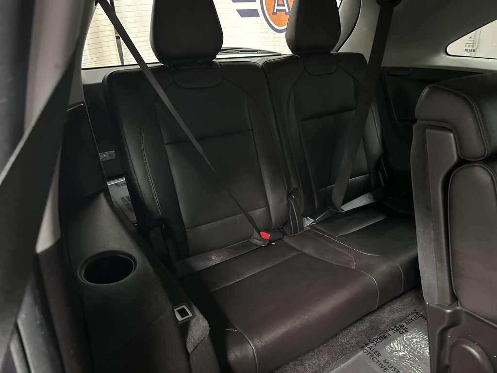 Used 2017 Acura MDX SH-AWD image 36