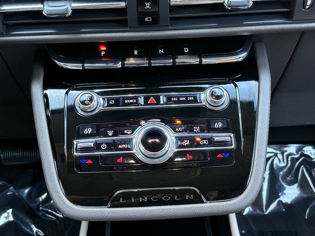 Used 2020 Lincoln Corsair AWD w/ Equipment Group 101A image 27