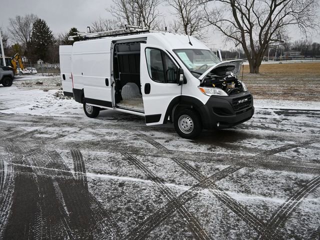 Used 2024 RAM ProMaster 2500 w/ Convenience Group image 44