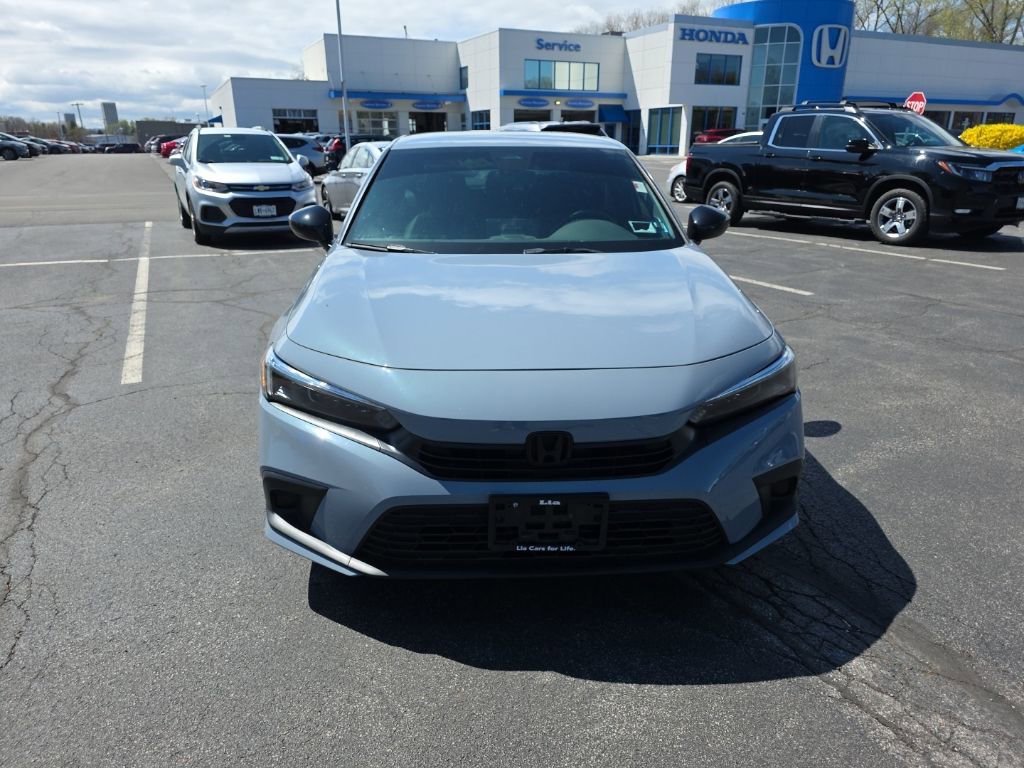 Used 2023 Honda Civic Sport image 2