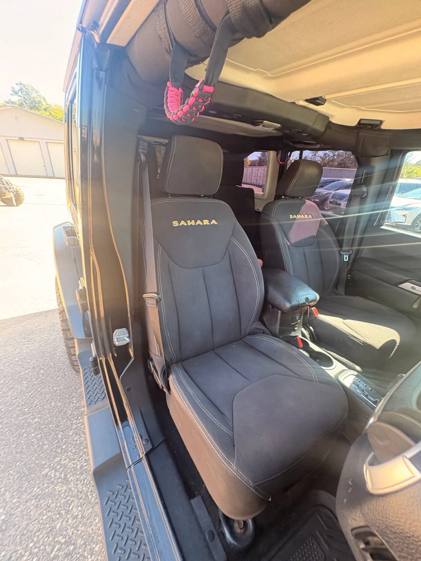 Used 2013 Jeep Wrangler Unlimited Sahara AWD/4WD image 25