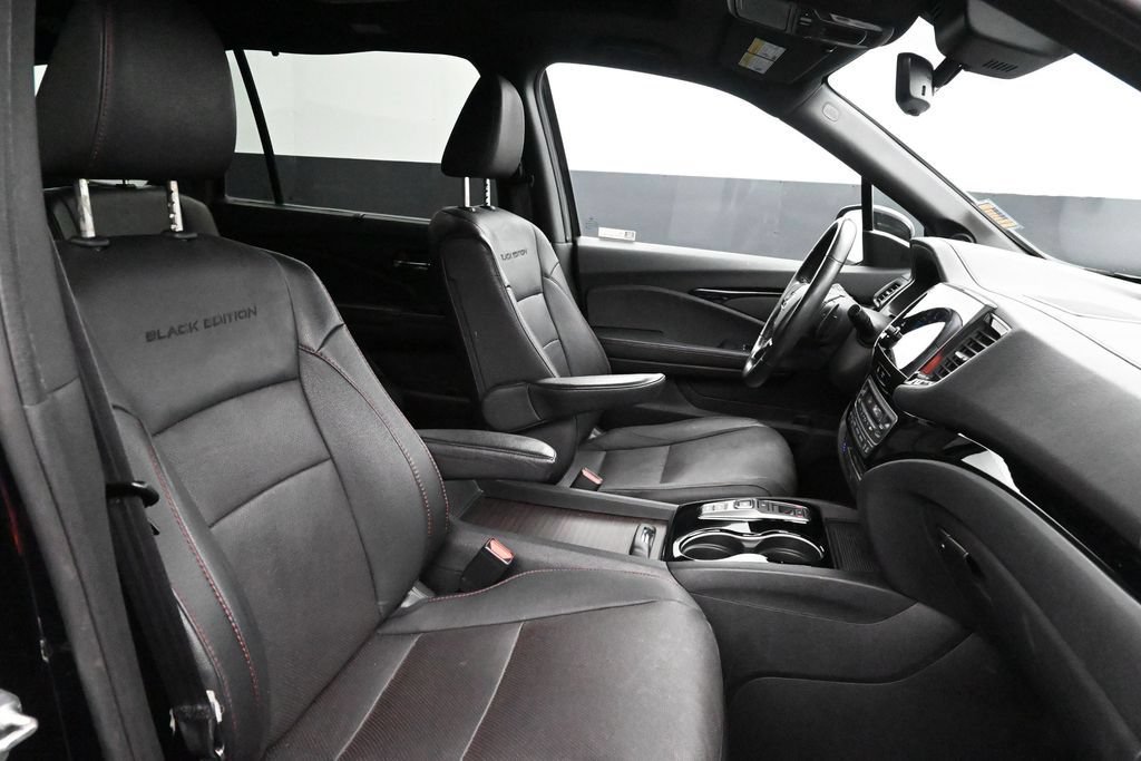 Used 2022 Honda Pilot Black Edition image 11