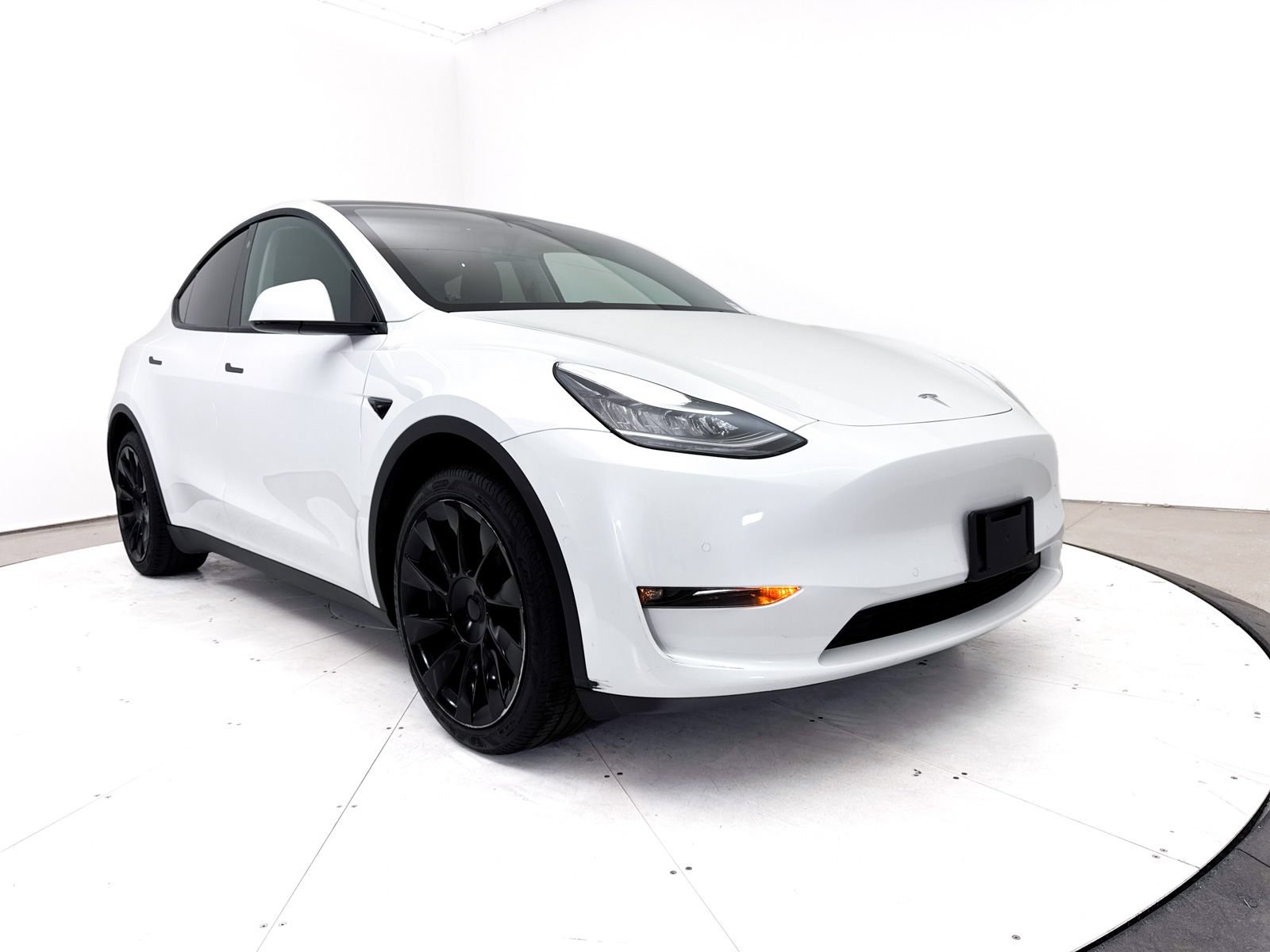 Used 2022 Tesla Model Y Long Range AWD/4WD image 12