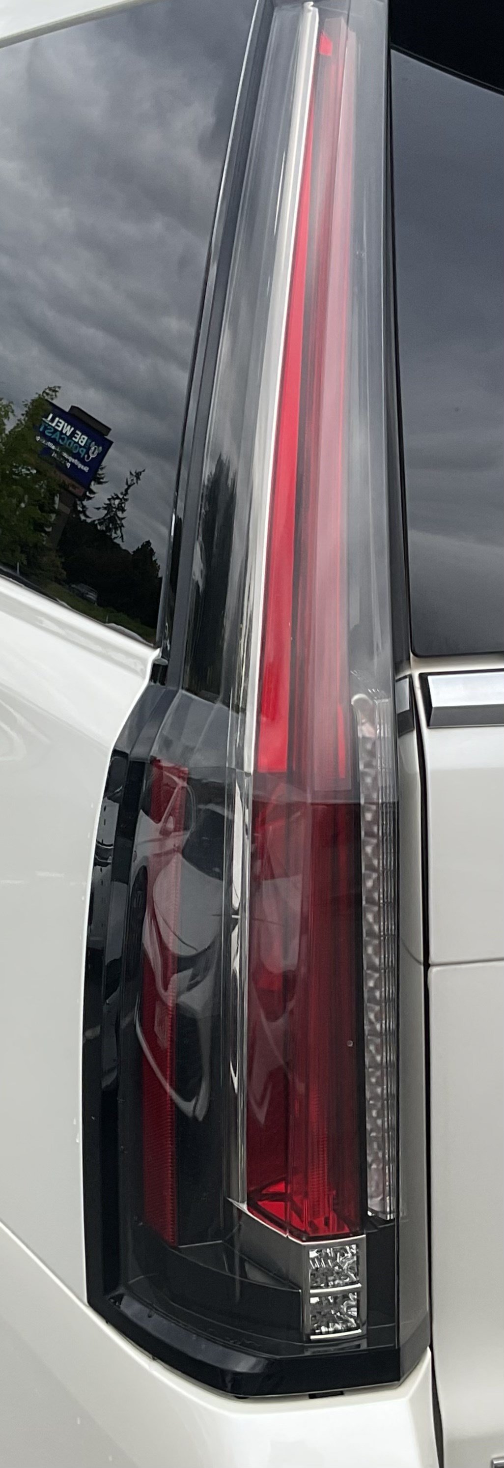 Used 2015 Cadillac Escalade Premium AWD/4WD image 8