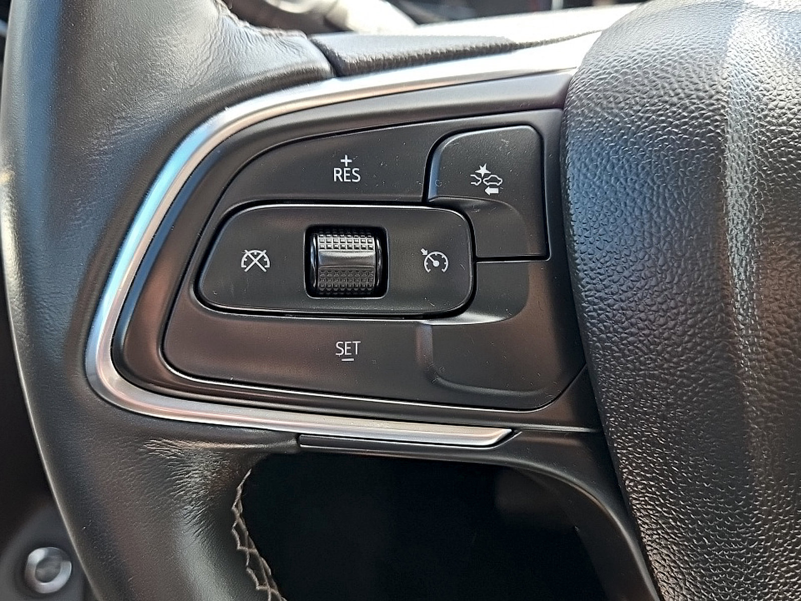 Used 2021 Buick Encore GX Select FWD image 13