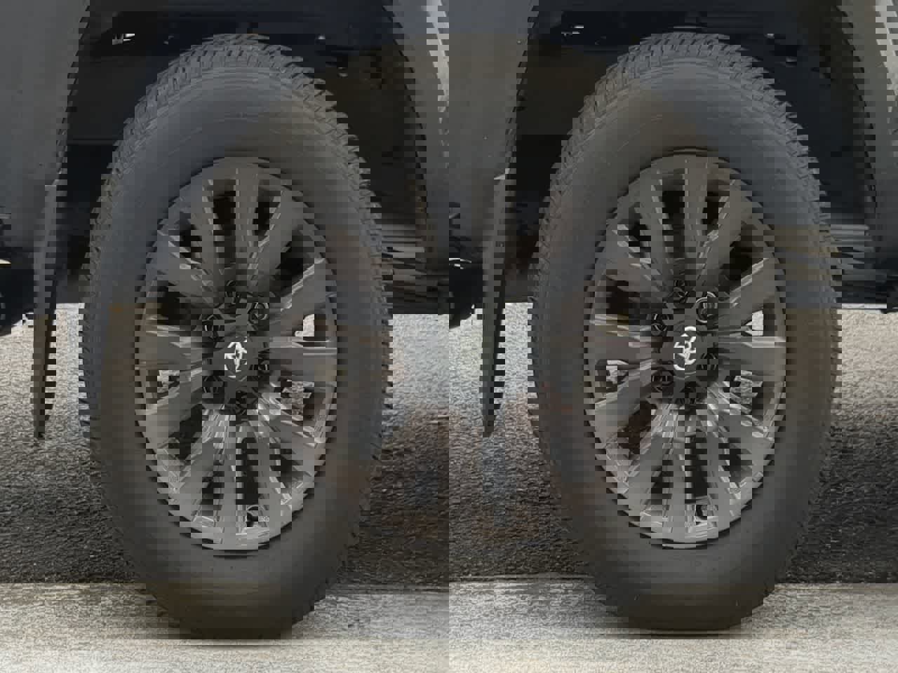 Used 2022 Toyota Tacoma Limited w/ Nightshade Package image 14