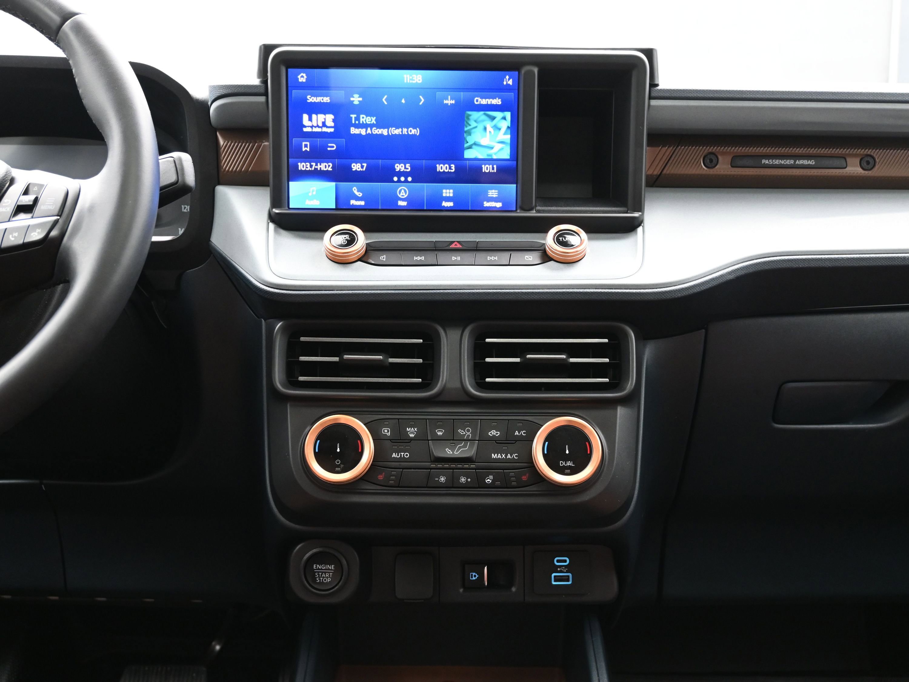 Used 2024 Ford Maverick Lariat AWD/4WD image 17