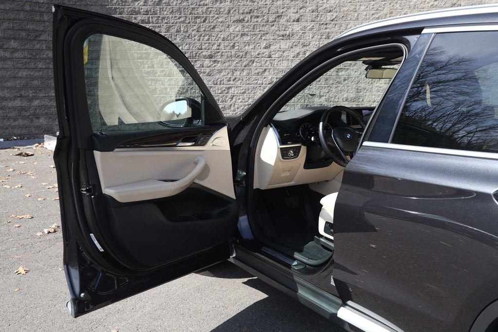 Used 2019 BMW X3 xDrive30i w/ Driving Assistance Package image 23