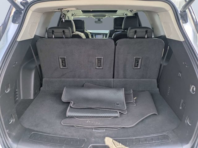 Used 2019 Buick Enclave Avenir w/ Avenir Technology Package FWD image 12