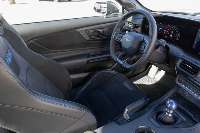 Used 2024 Ford Mustang Dark Horse image 19