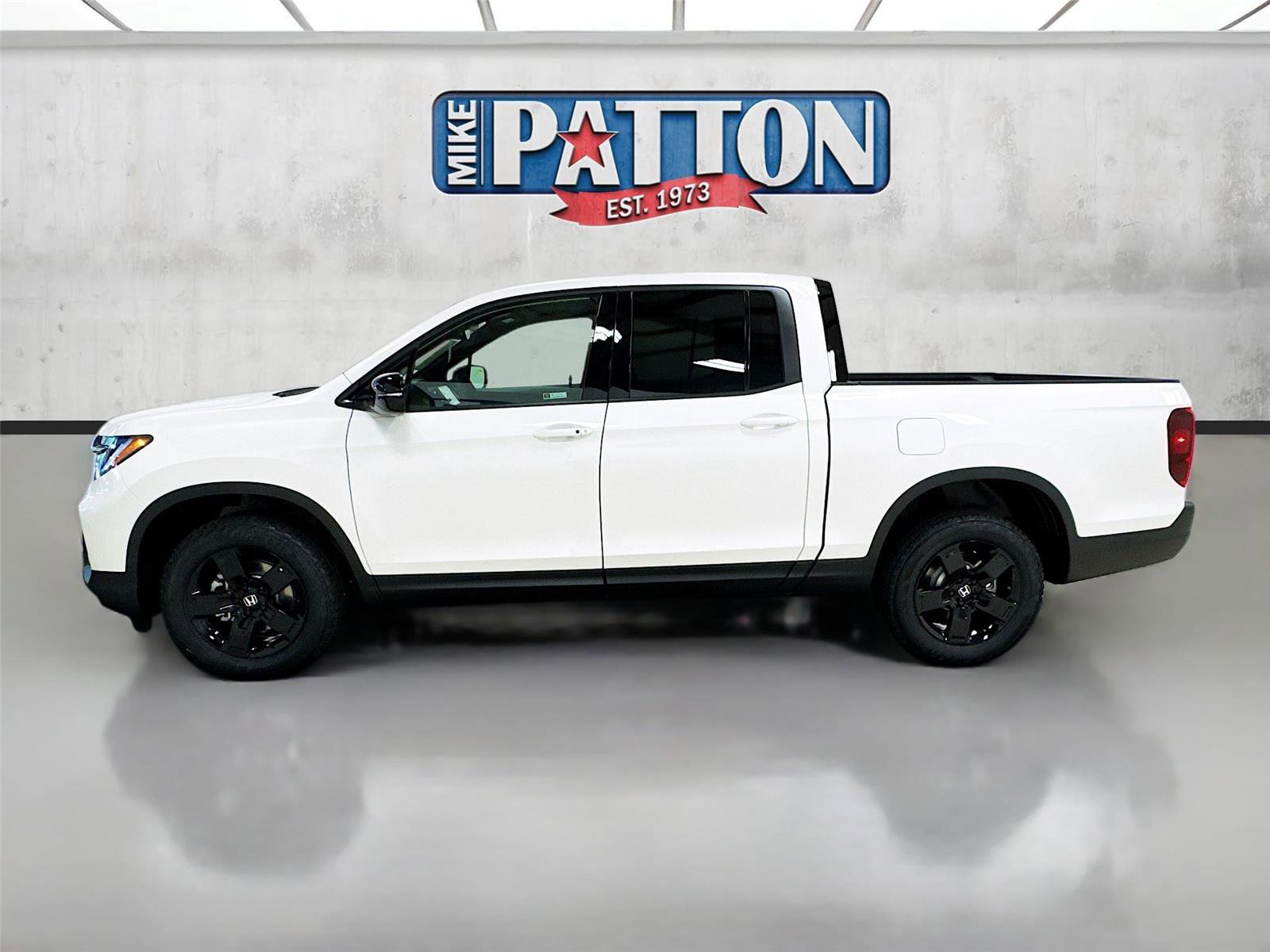 New 2026 Honda Ridgeline Black Edition image 4