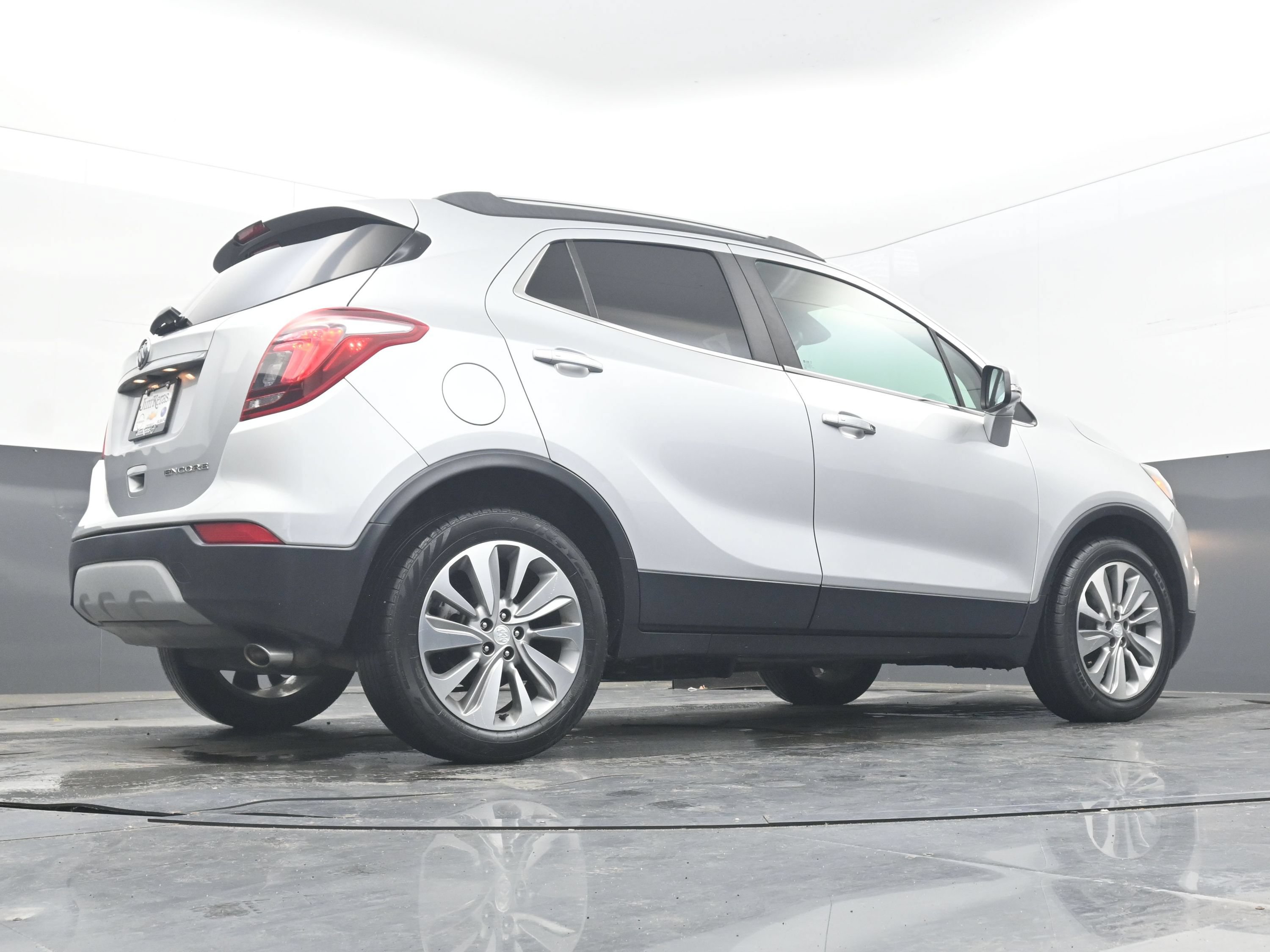 Used 2019 Buick Encore Preferred w/ Safety Package FWD image 24