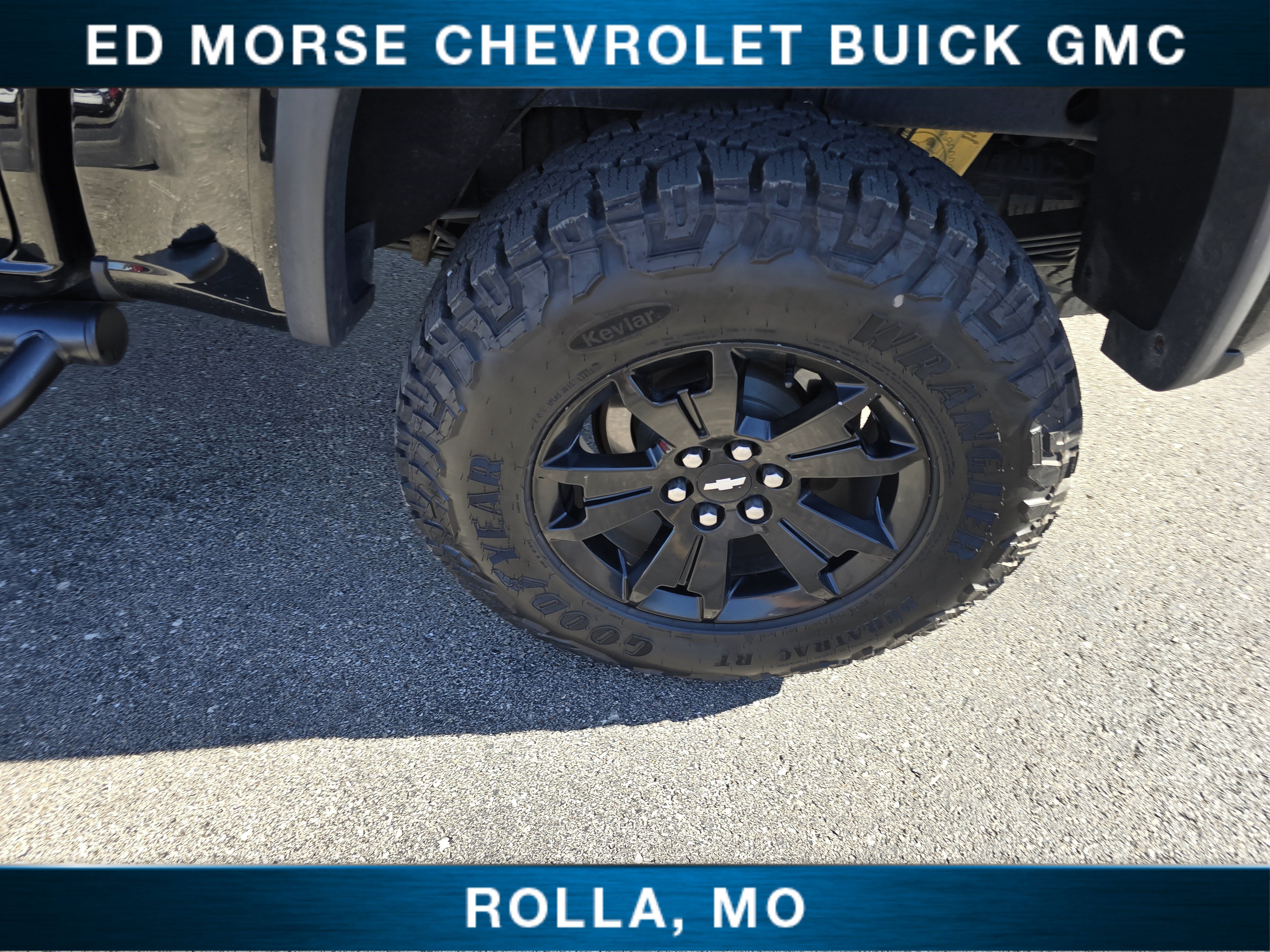 Certified 2019 Chevrolet Colorado ZR2 w/ ZR2 Midnight Special Edition AWD/4WD image 10
