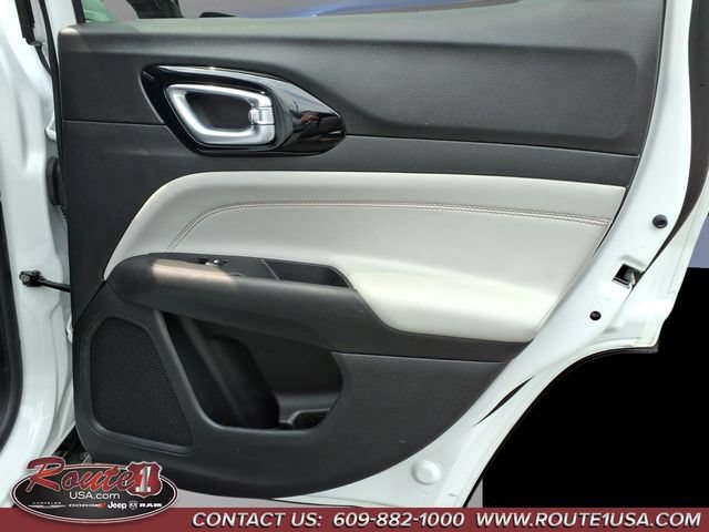 Used 2025 Jeep Compass Limited w/ Elite Group AWD/4WD image 15