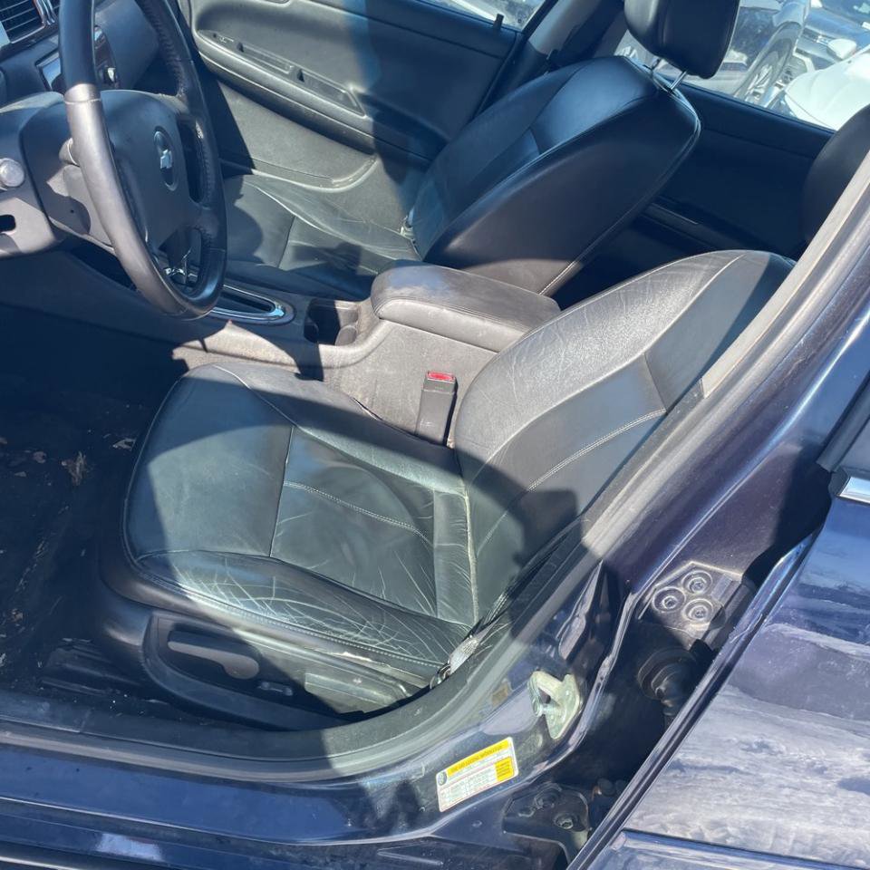 Used 2009 Chevrolet Impala LT w/ Luxury Edition Package image 14