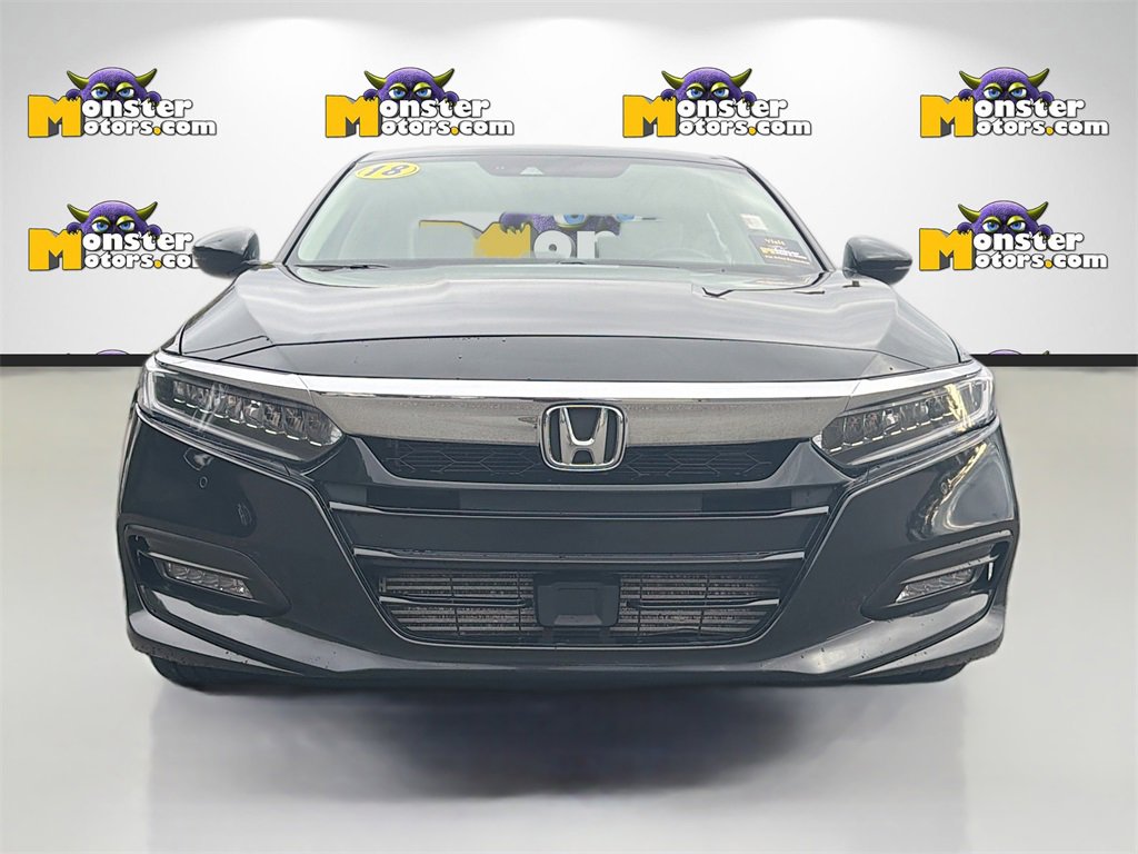 Used 2018 Honda Accord Touring image 2