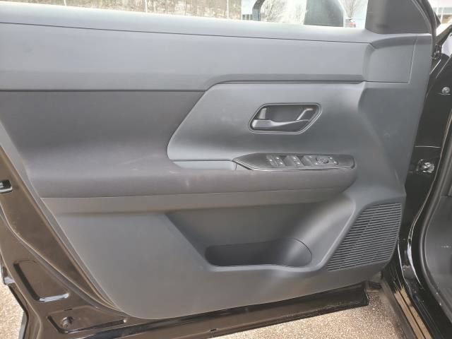 Used 2026 Nissan Kicks S FWD image 17