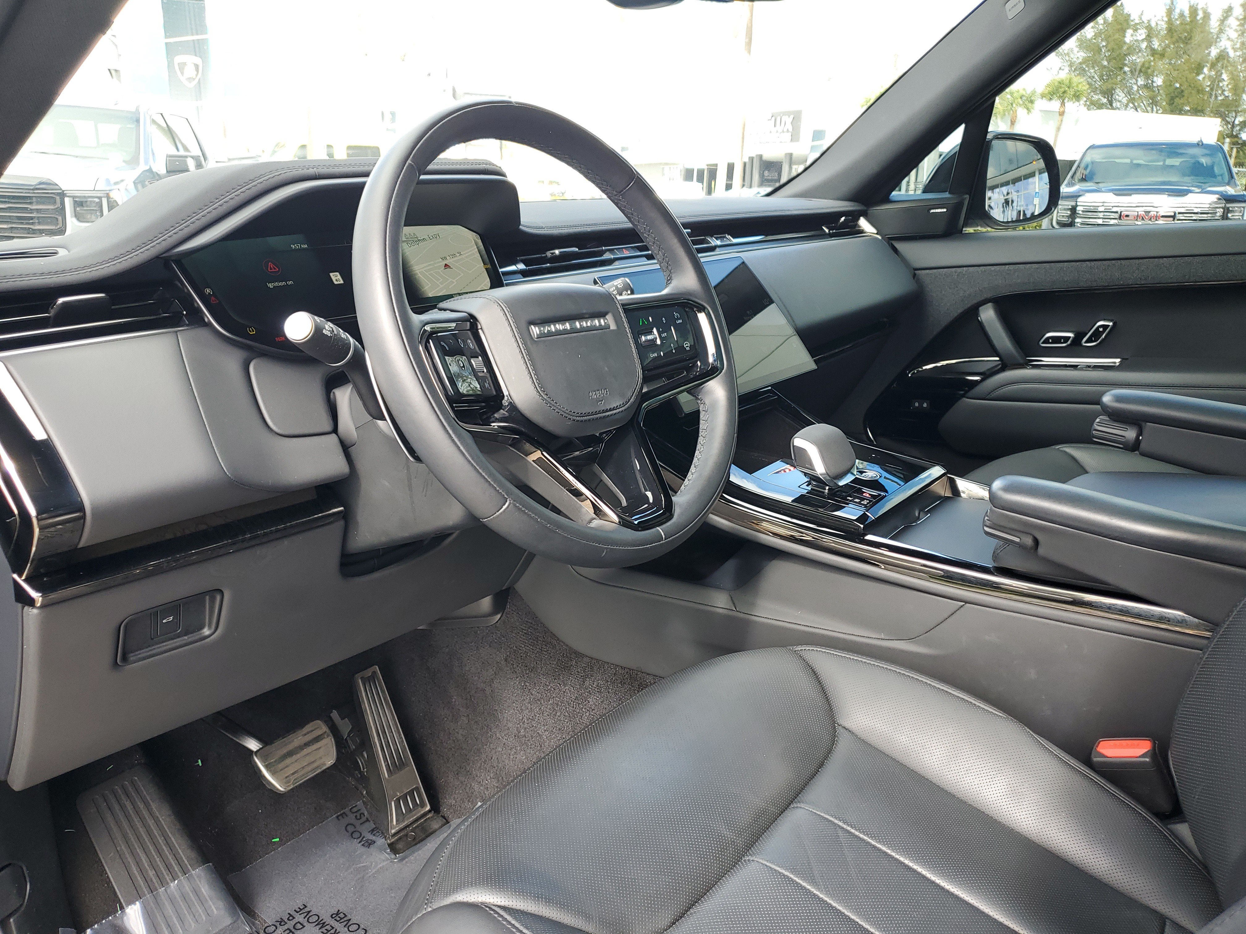 Used 2024 Land Rover Range Rover Sport Dynamic SE AWD/4WD image 9