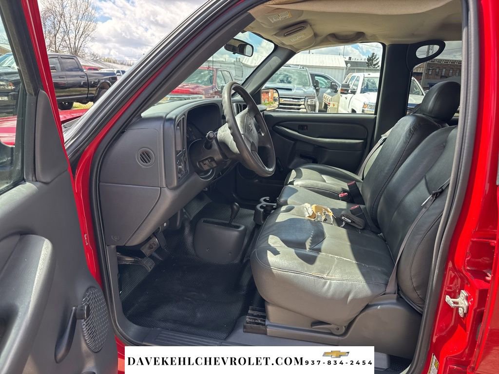 Used 2004 Chevrolet Silverado 2500 W/T AWD/4WD image 14