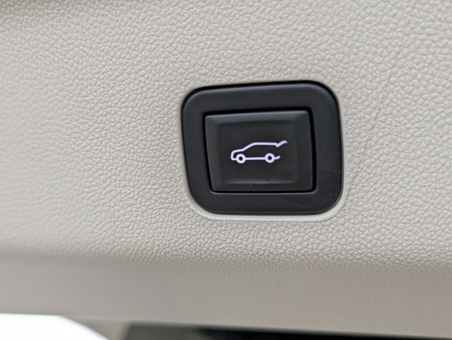 Certified 2024 Cadillac Escalade ESV Sport Platinum w/ LPO, ONYX Package image 32