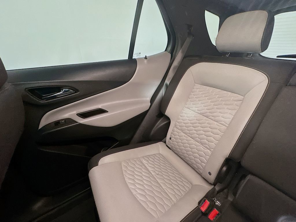 Used 2021 Chevrolet Equinox LT w/ LPO, Floor Liner Package FWD image 13