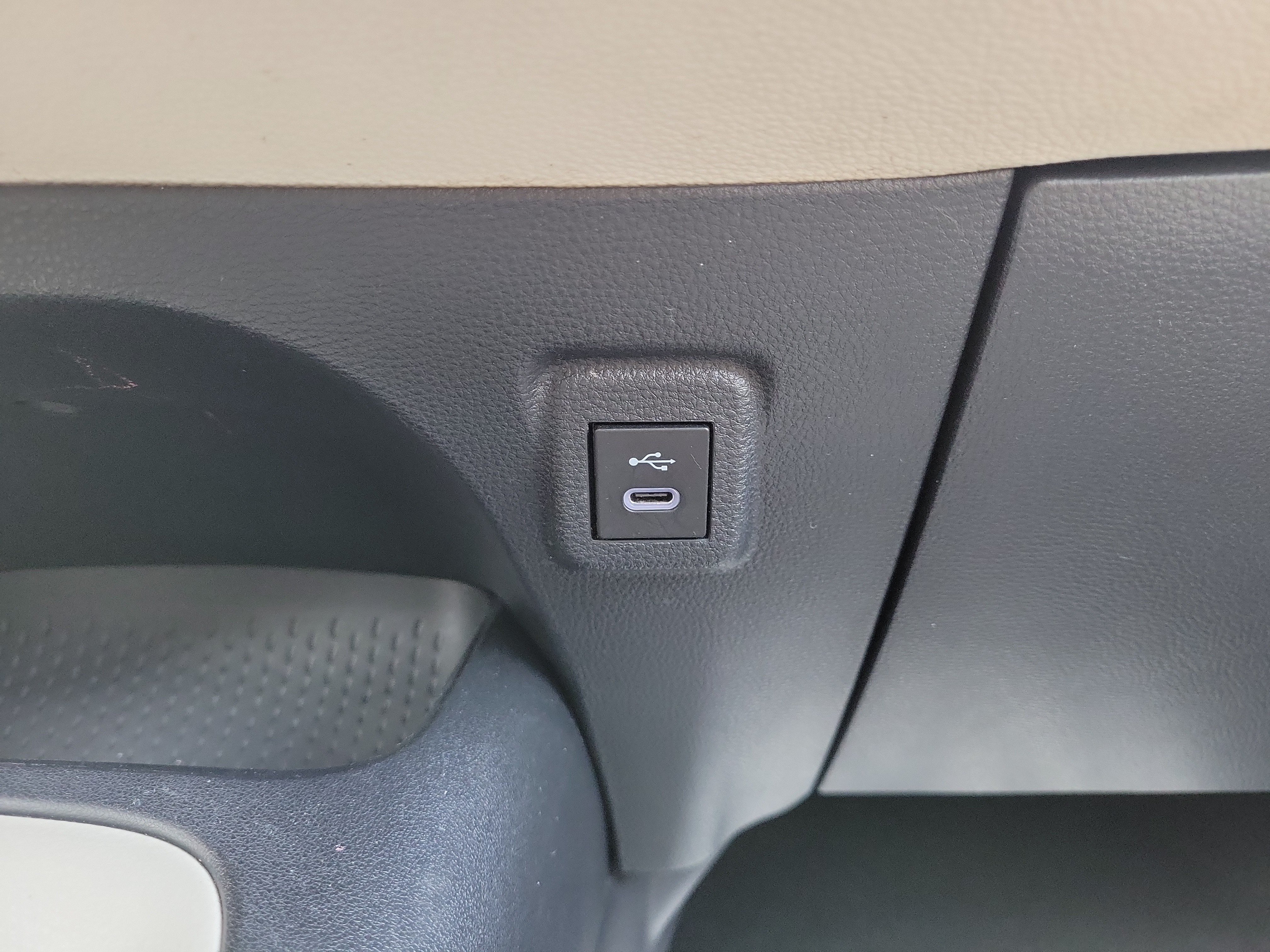 Used 2023 Toyota Corolla LE FWD image 28