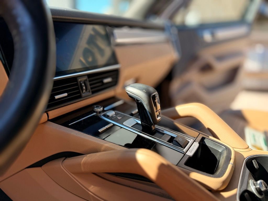 Used 2019 Porsche Cayenne image 19