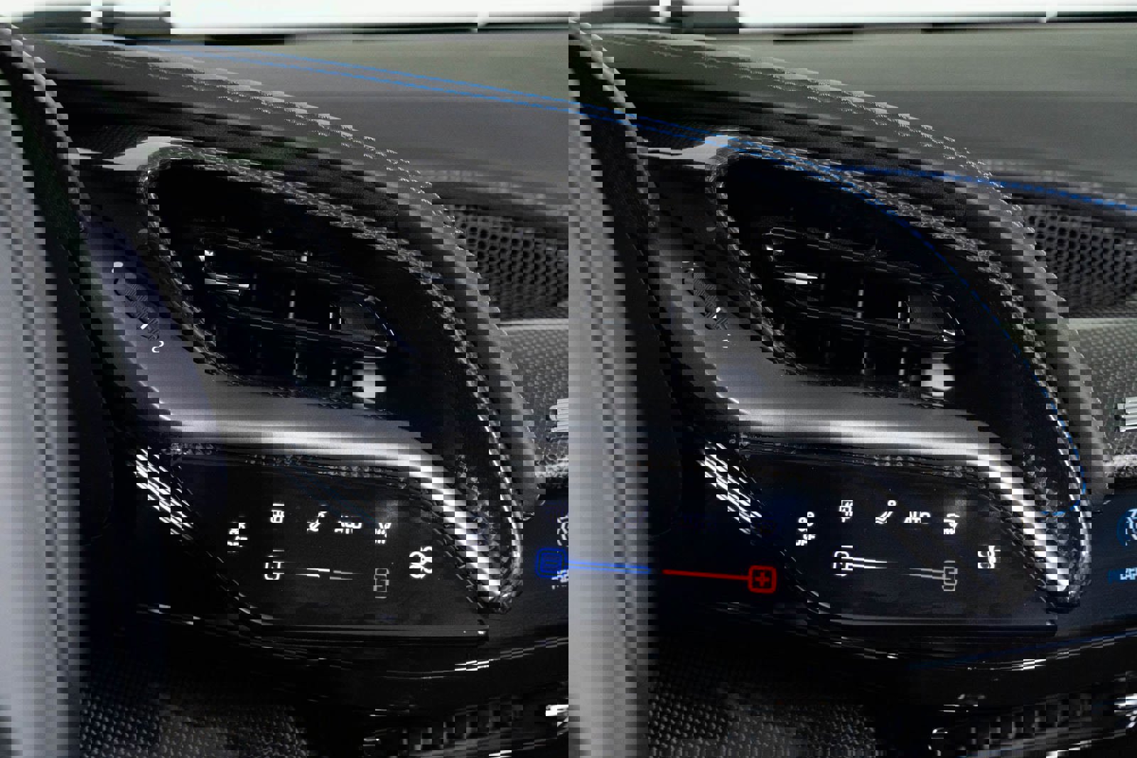 Used 2022 Ferrari SF90 Spider image 27