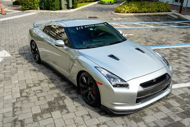 Used 2010 Nissan GT-R Premium AWD/4WD image 39