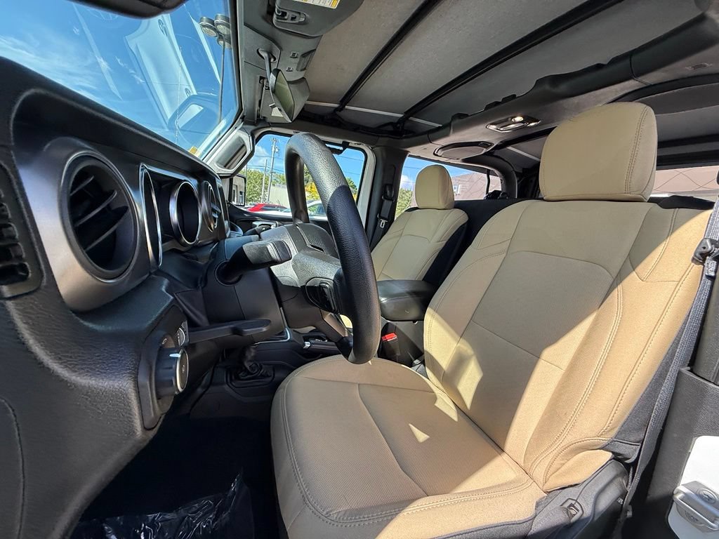 Used 2023 Jeep Wrangler Sport AWD/4WD image 15
