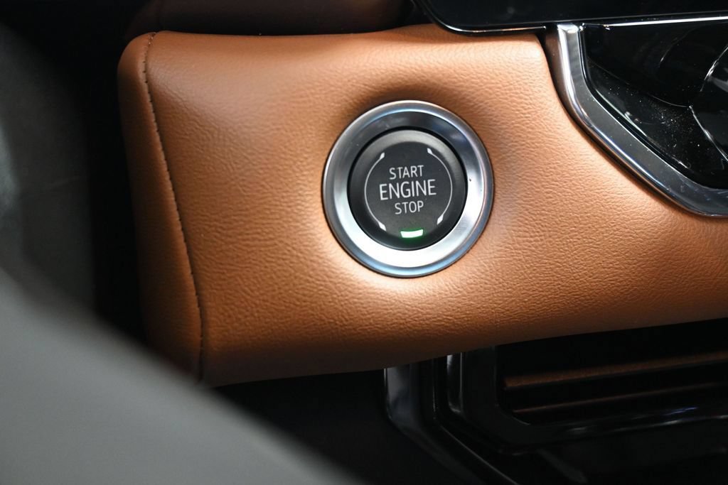 Used 2025 GMC Canyon AT4 w/ Nightfall Edition AWD/4WD image 41