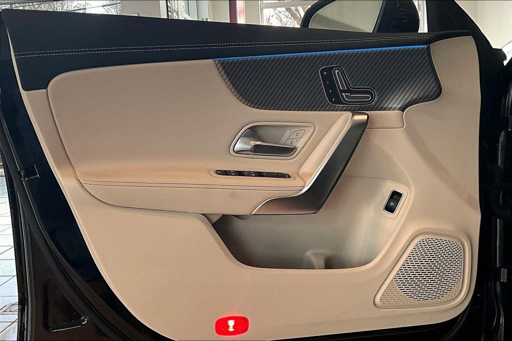 Certified 2025 Mercedes-Benz CLA 250 4MATIC image 18