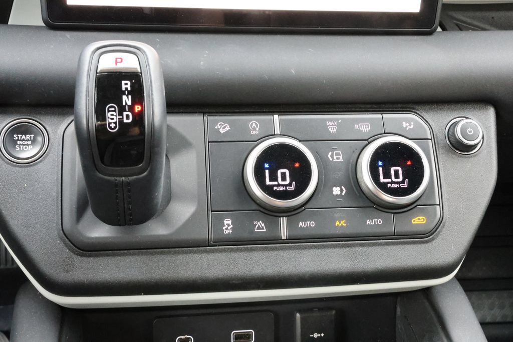 Used 2024 Land Rover Defender 110 S AWD/4WD image 16
