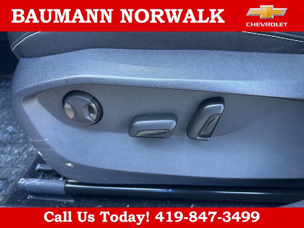 Used 2024 Volkswagen Taos SE w/ Panoramic Sunroof Package image 13