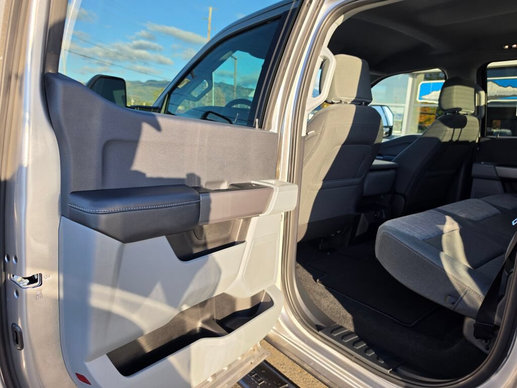 New 2027 Ford F250 XLT AWD/4WD image 8