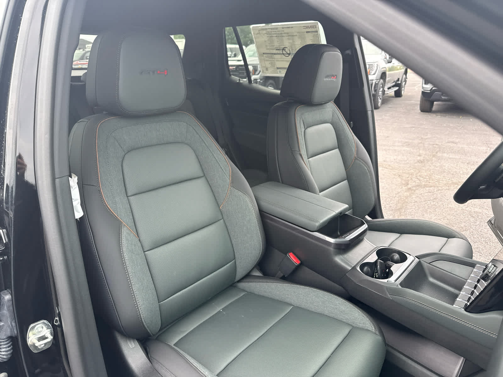 New 2027 GMC Terrain AT4 w/ Convenience Package III AWD/4WD image 19