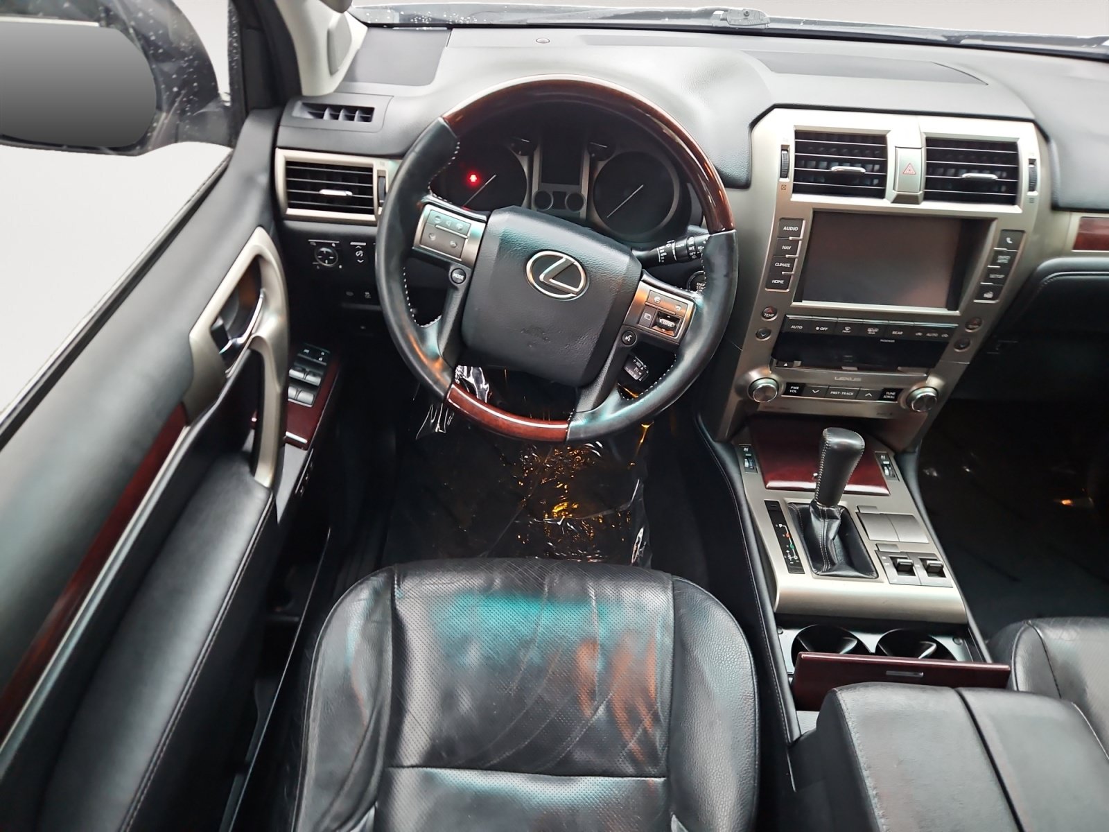 Used 2014 Lexus GX 460 w/ Premium Package AWD/4WD image 10