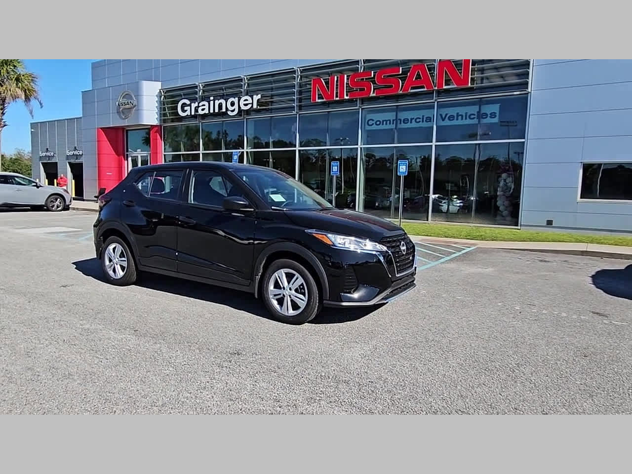 New 2025 Nissan Kicks Play S image 36